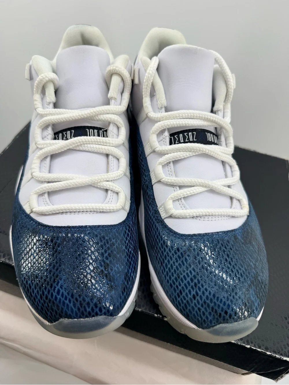 Jordan 11 Low Le Snake Navy Size 10.5M